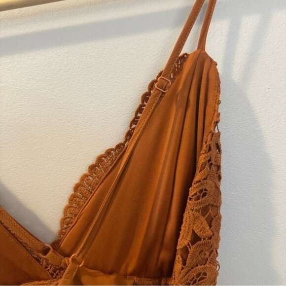 Blashe Burnt Orange Crochet Cross-Back Halter Wide-Leg Jumpsuit Size Large - Picture 9 of 14